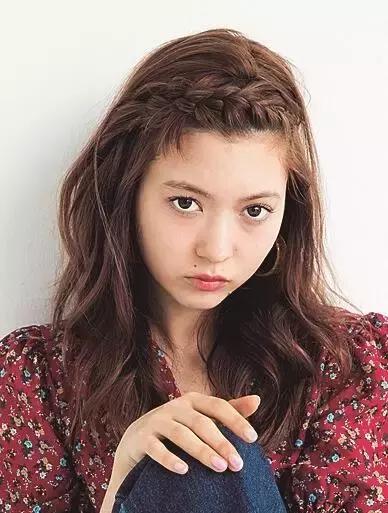 杨紫同款竹节辫,杨紫同款短发编发教程