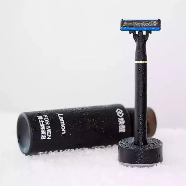 让吉列都抓狂的“手动剃须刀”，网友：最了解的男人还是小米有品