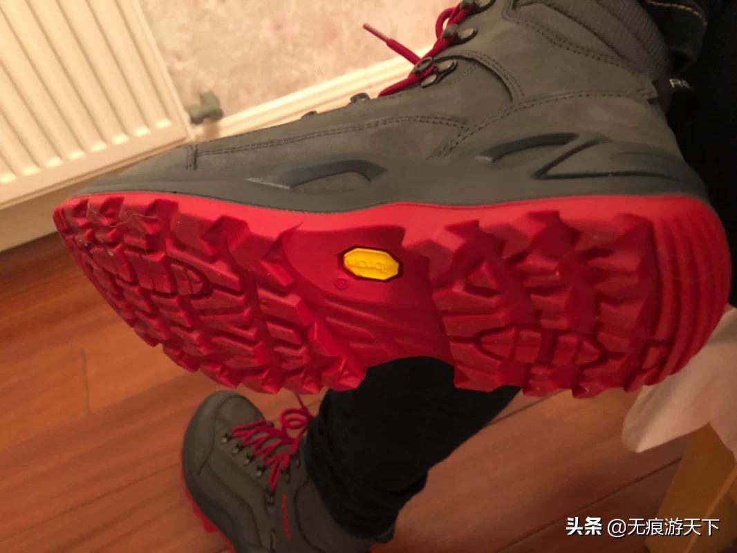 户外登山徒步鞋如何挑选,驴友最爱的三大品牌户外登山鞋