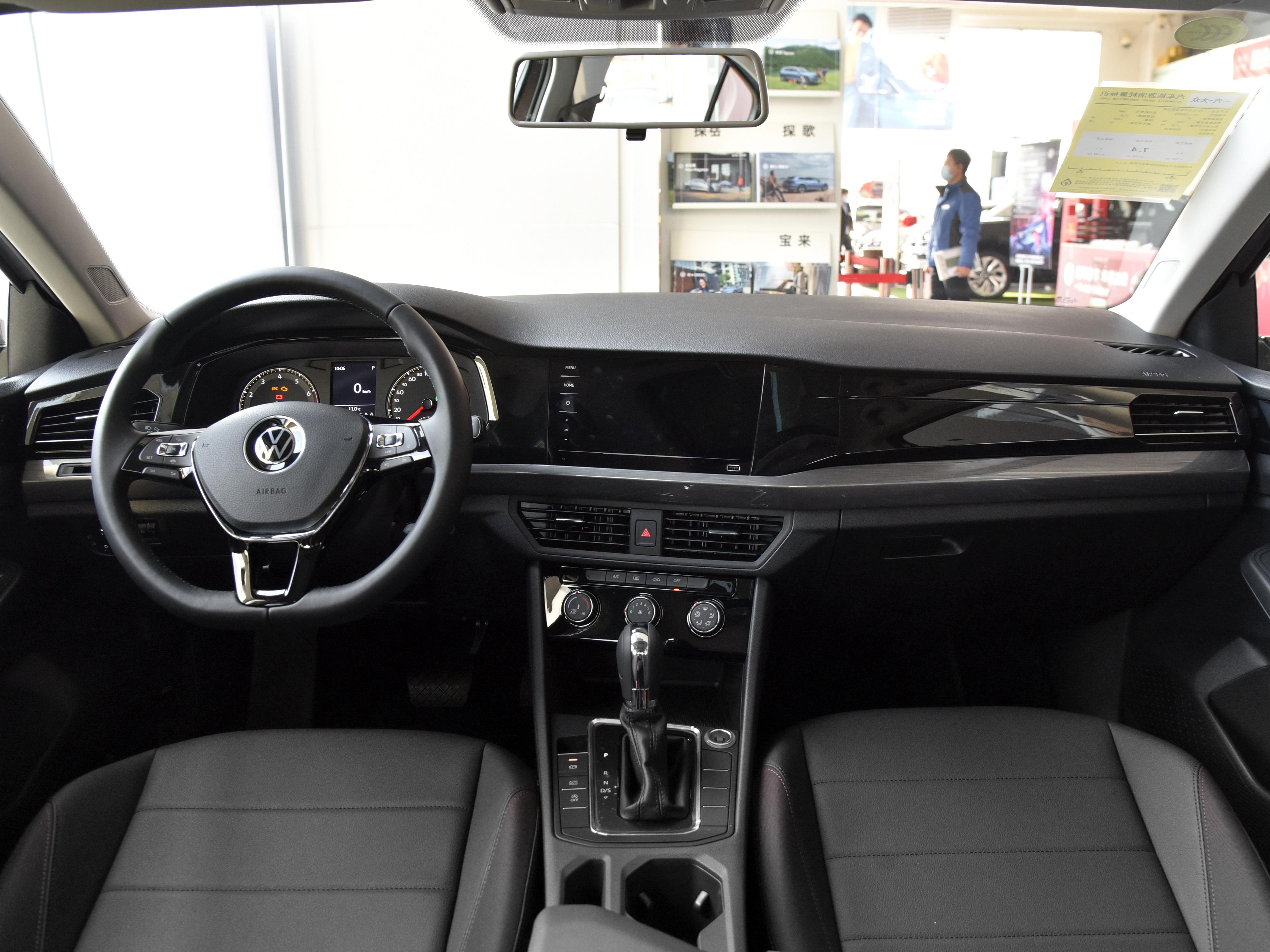 最新款宝来内饰怎么样,内饰全面升级十分科技