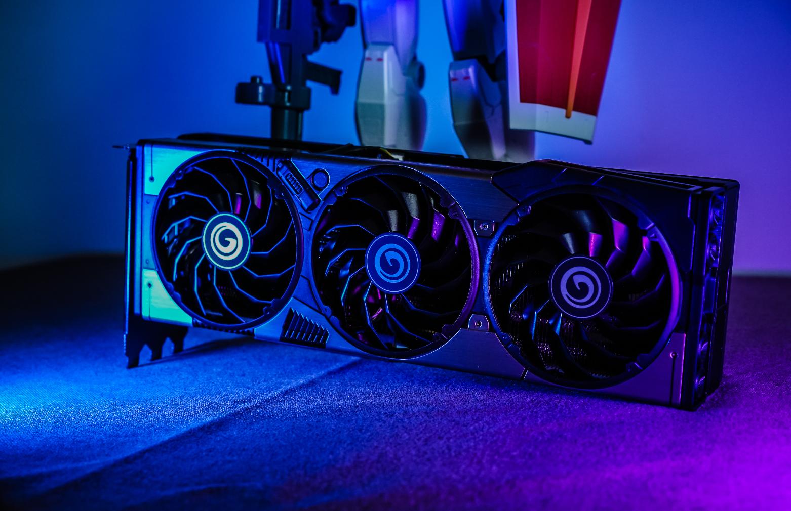 618装机用金士顿雷电RGB内存条？实测下来真的有点小惊喜