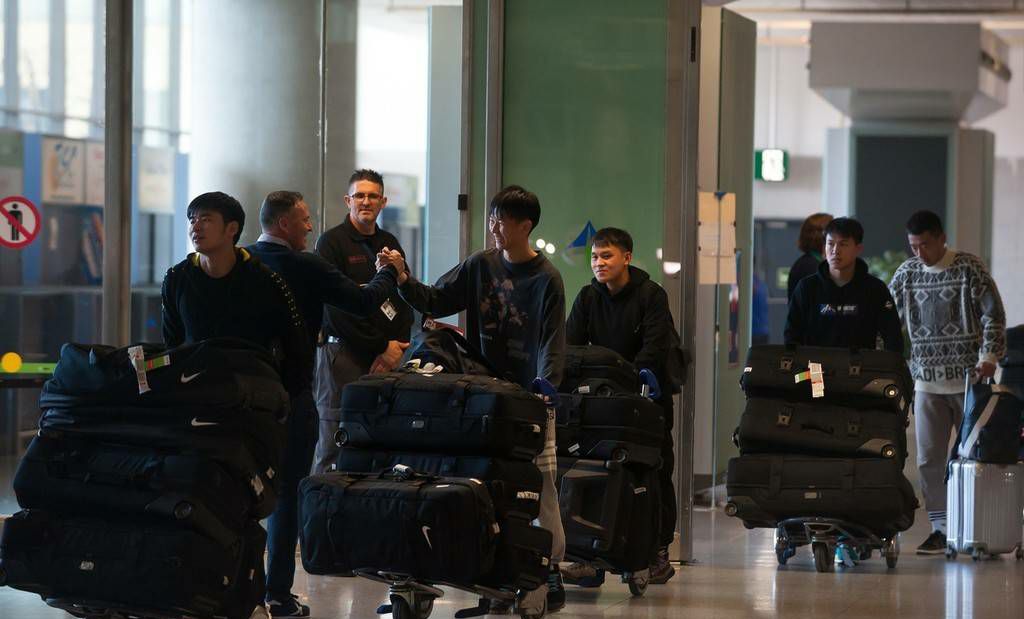 球队一切正常！武汉队主帅：球员们很会排除杂念，足球带来了快乐