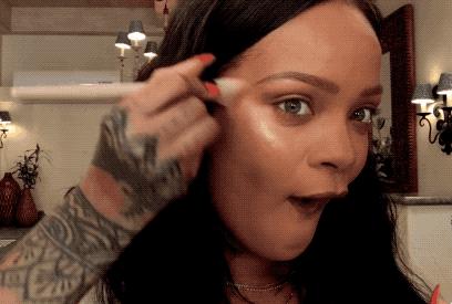 讲真的｜戚薇钟楚曦跳槽做美妆博主，你看谁更行？