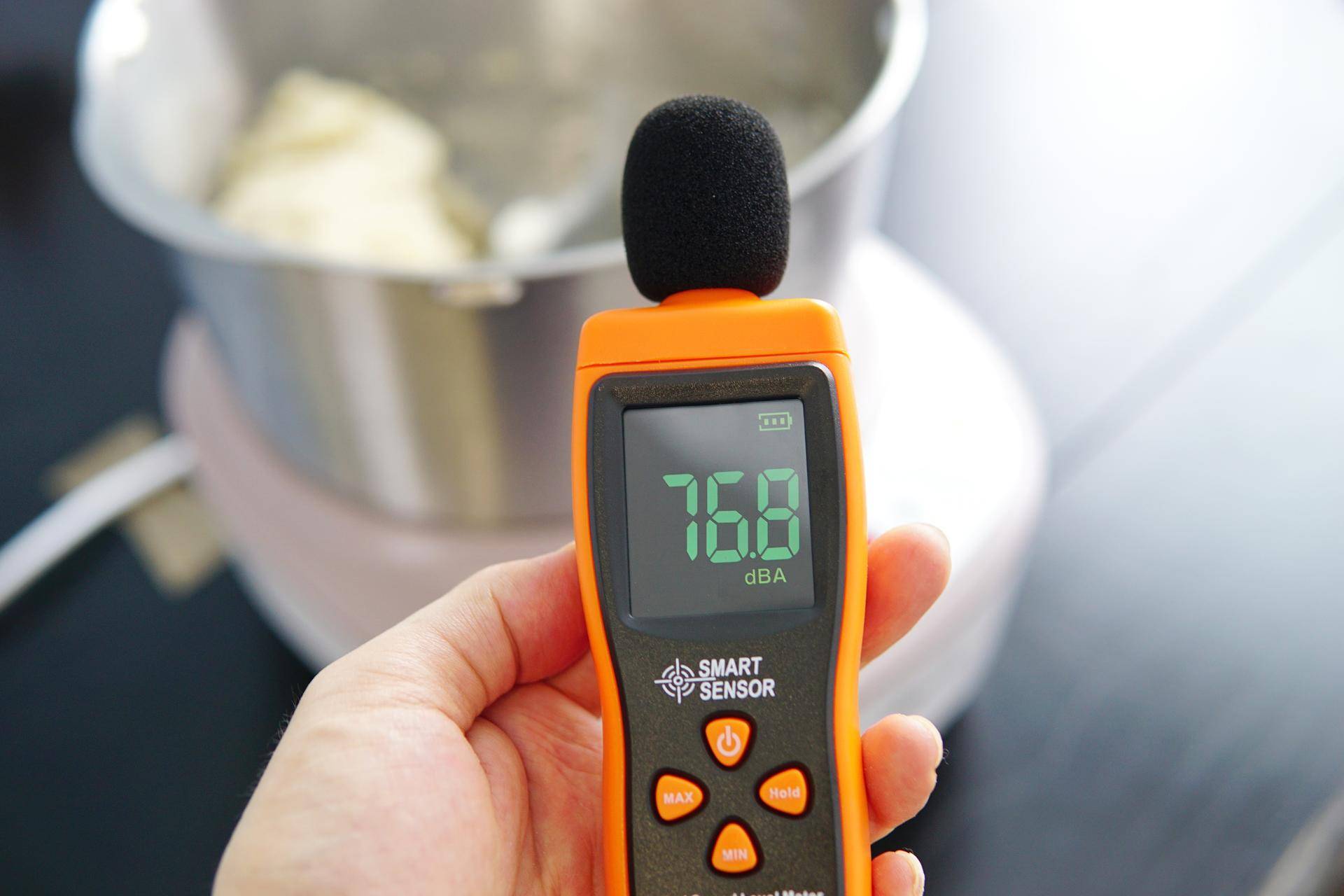 烘焙家用220伏小型和面机,烘焙和面机推荐