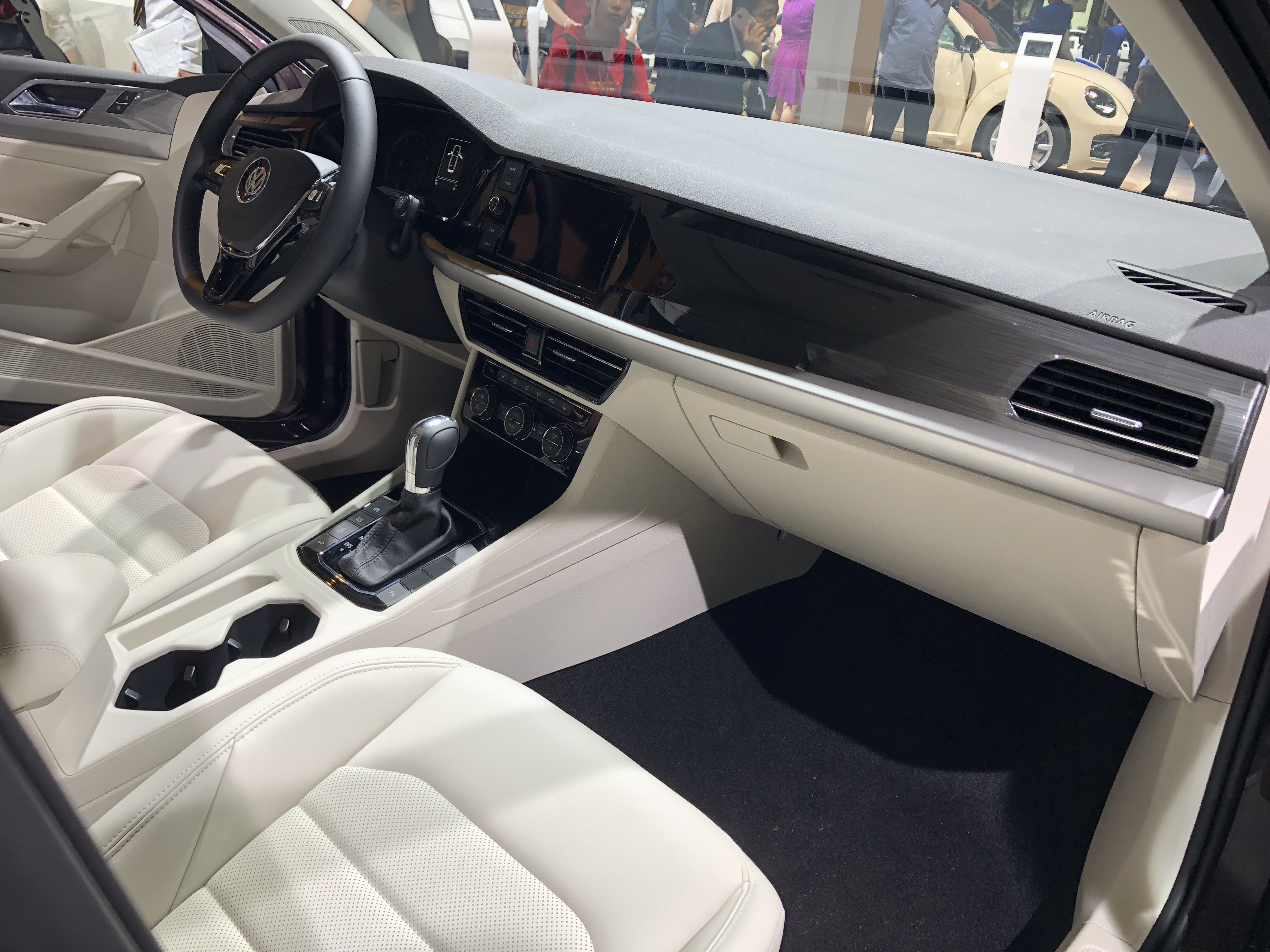 朗逸优点和缺点,朗逸的优缺点怎么看