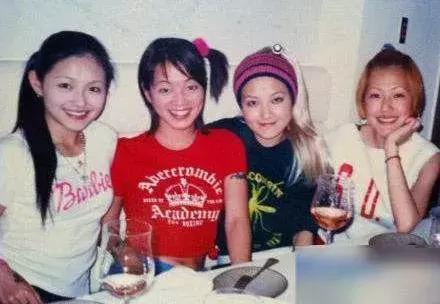 大s和阿雅目前关系,大s为阿雅做过什么事情