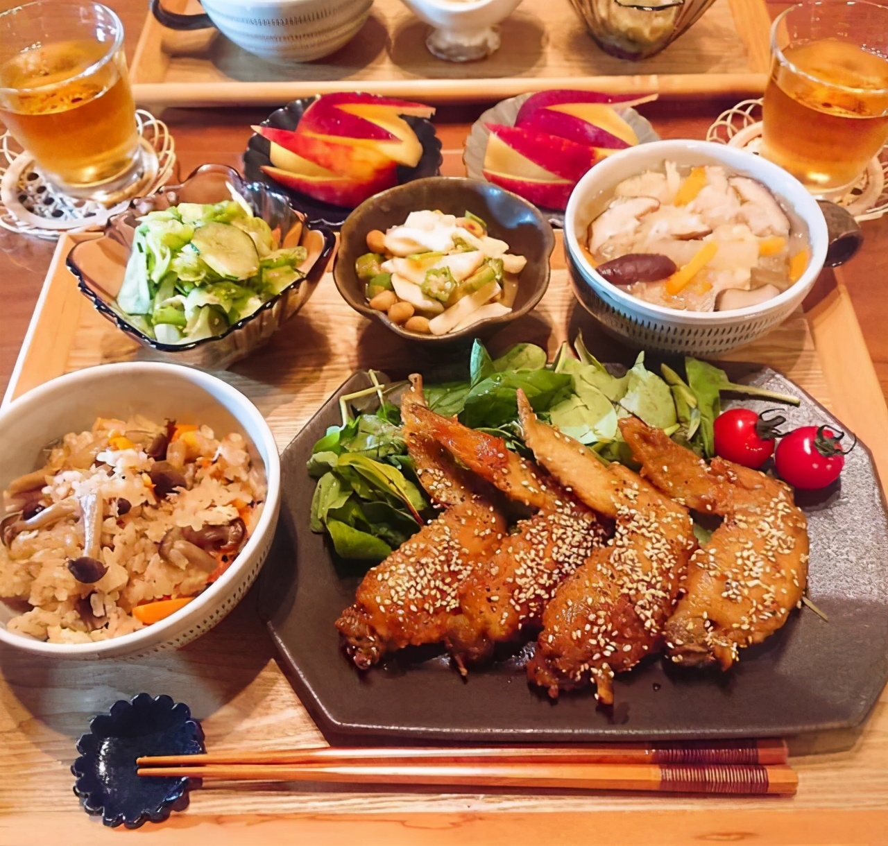 日本主妇晒自己的便当,日本太太一日三餐