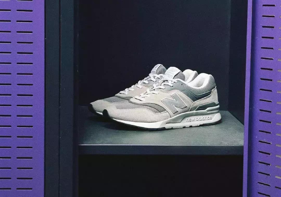 开春最近比较火的鞋,开春最值得买的鞋子