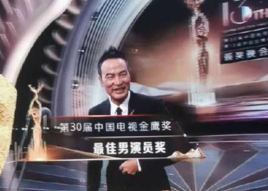 王凯又没得奖，侯鸿亮又要挨骂？