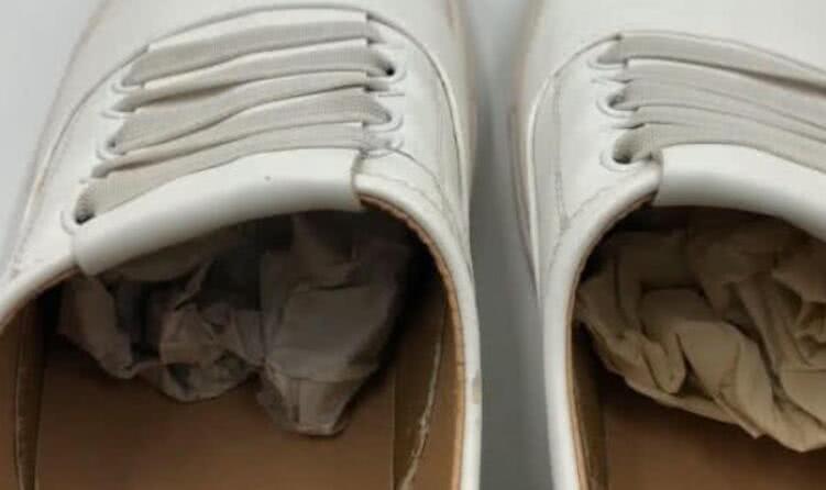 买鞋时，鞋子里“那团纸”不要扔！很多人不懂，难怪鞋子有臭味