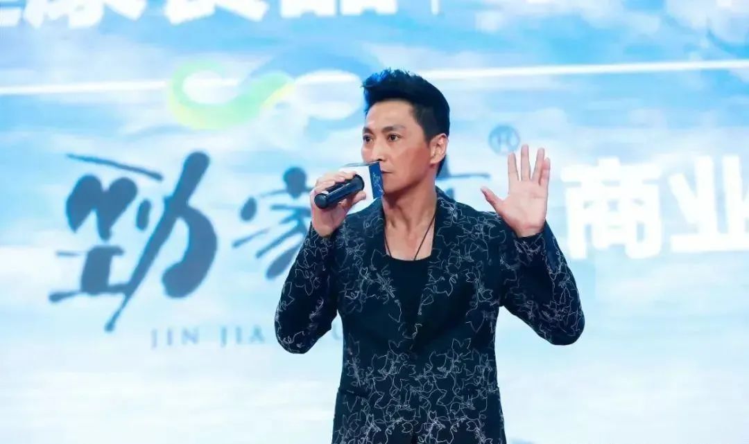 中华女英雄完整视频,80年代电视剧中华英雄