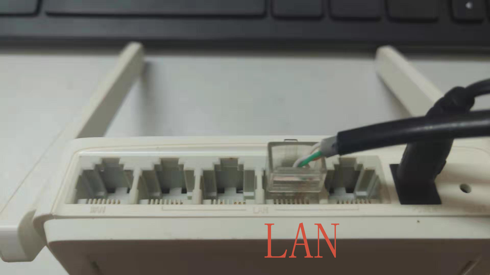 电脑没有网络教你用一根数据线,电脑没有网卡怎样连接wifi