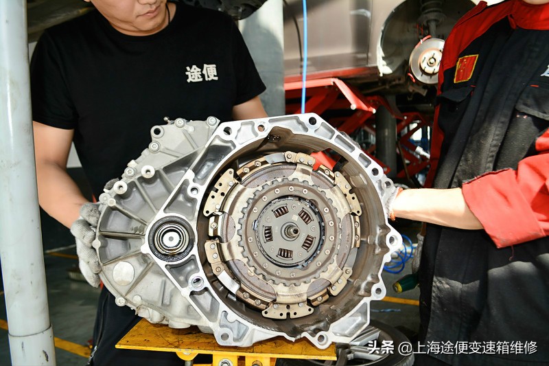图文详解迈腾变速箱维修经历,大众迈腾变速箱离合器传感器故障