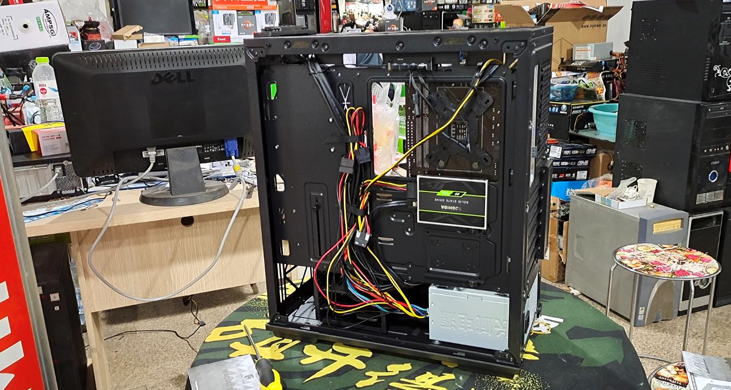 电脑城装机视频教程,九州风神水冷散热器安装过程