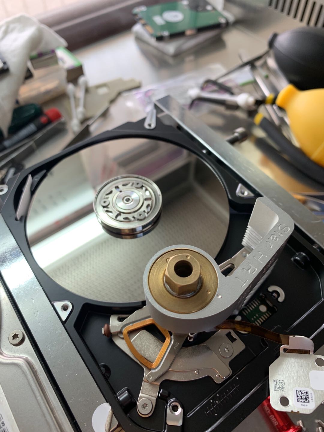 硬盘吱吱响数据能恢复吗,硬盘有响声不认盘不恢复数据