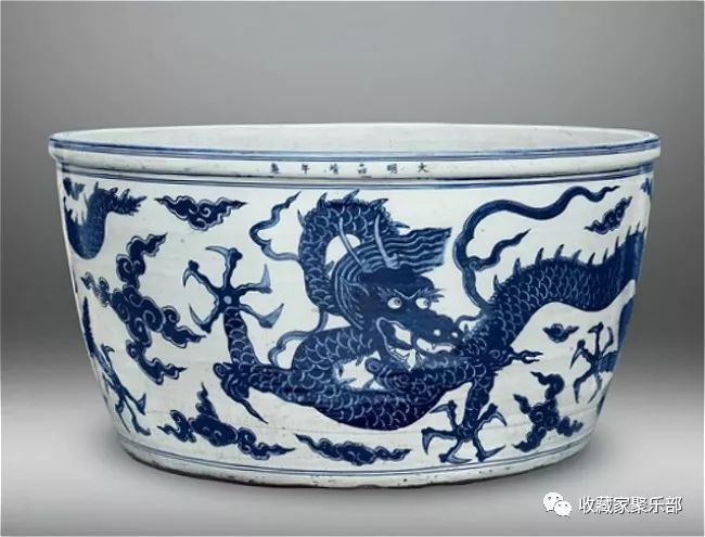 中国元明青花瓷器图鉴,明晚期青花瓷器图片