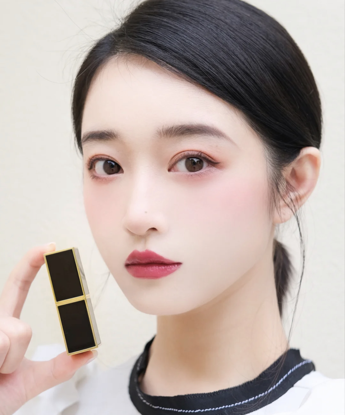 女人必须拥有的几个口红色号,女人会打扮和不会打扮的区别