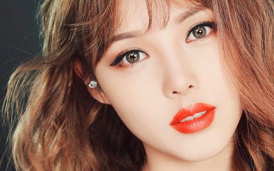 大地色眼影搭配什么口红,大地色的眼影配什么颜色的口红呢