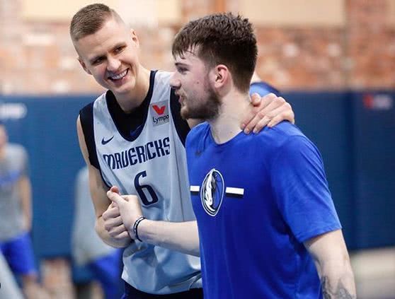 17岁的东契奇面对21岁的波神，全场27分，那波神多少分呢？