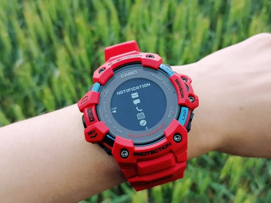 卡西欧gbd-h1000gps功能,卡西欧gbd-h1000有六局电波吗