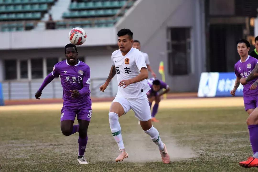 莫塔打布斯克茨,莫塔角球直接破门