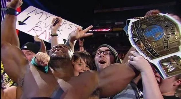 他是前洲际冠军，曾和佩奇玩PiaPiaPia，现凭一己之力单飞