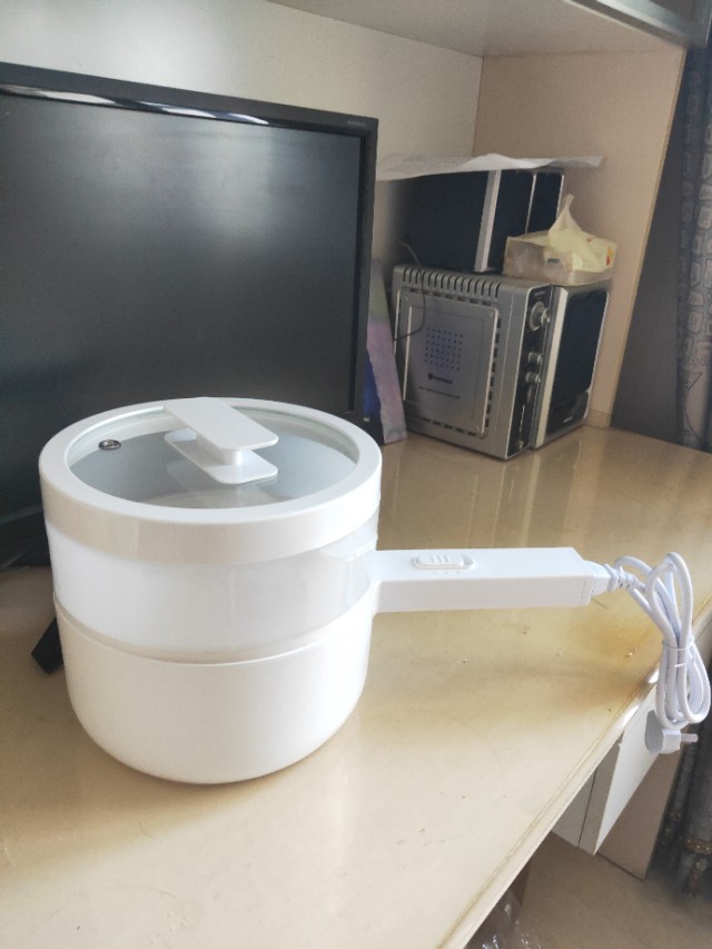 商场一见钟情的男生,商场里的钟情