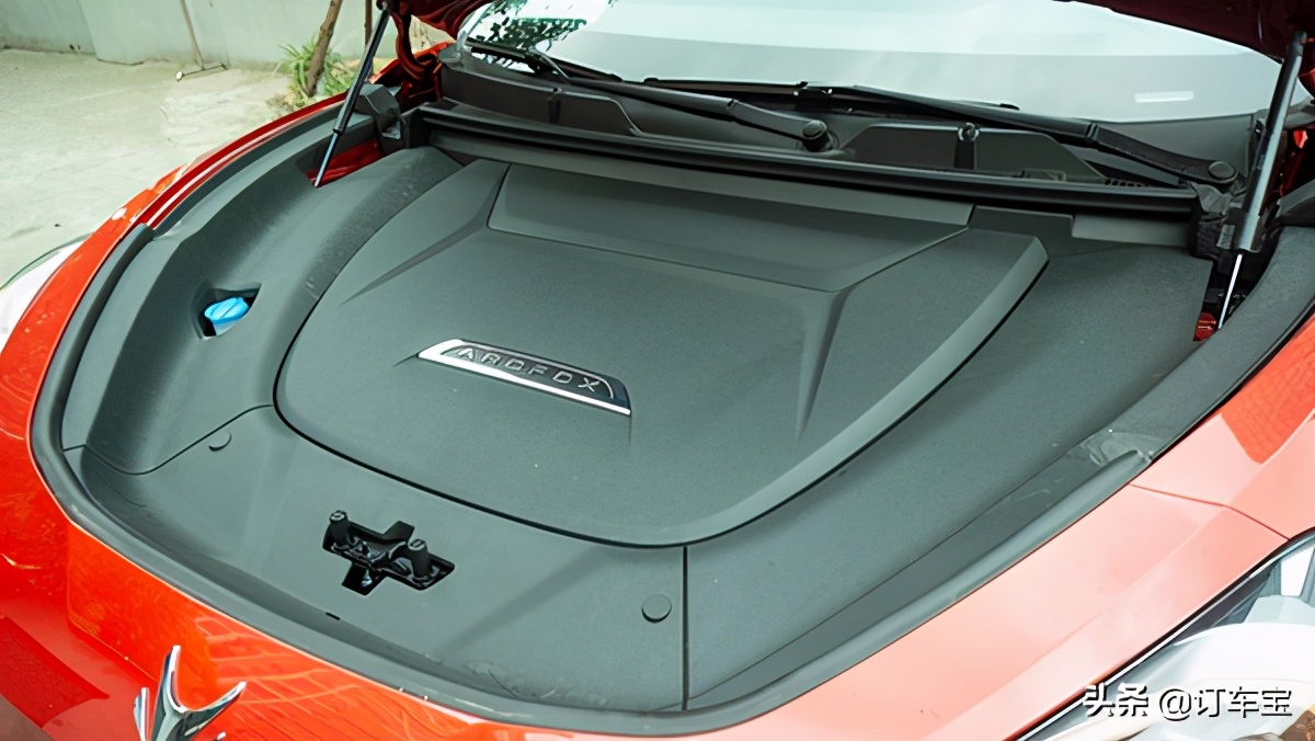 北汽新能源纯电suv汽车价格,新能源纯电suv极狐6座