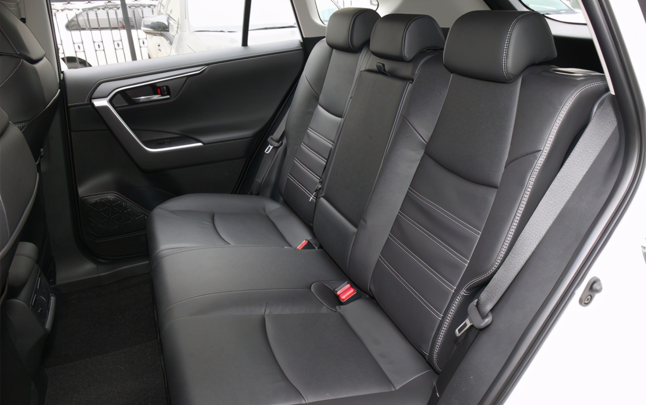 24款丰田rav4荣放二手车,丰田rav4荣放车主用车感受