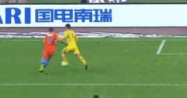 足坛搞笑瞬间加搞笑解说,足坛十大喜闻乐见搞笑瞬间