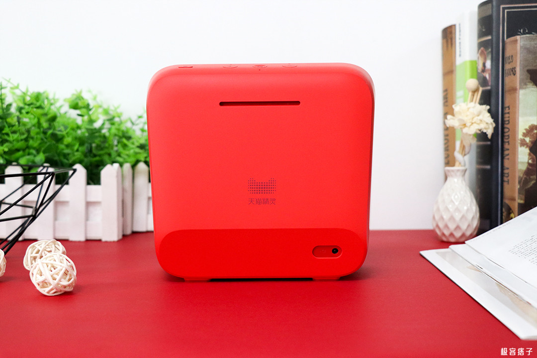 天猫精灵智能音箱2023最新评测,天猫精灵智能触屏音箱测评