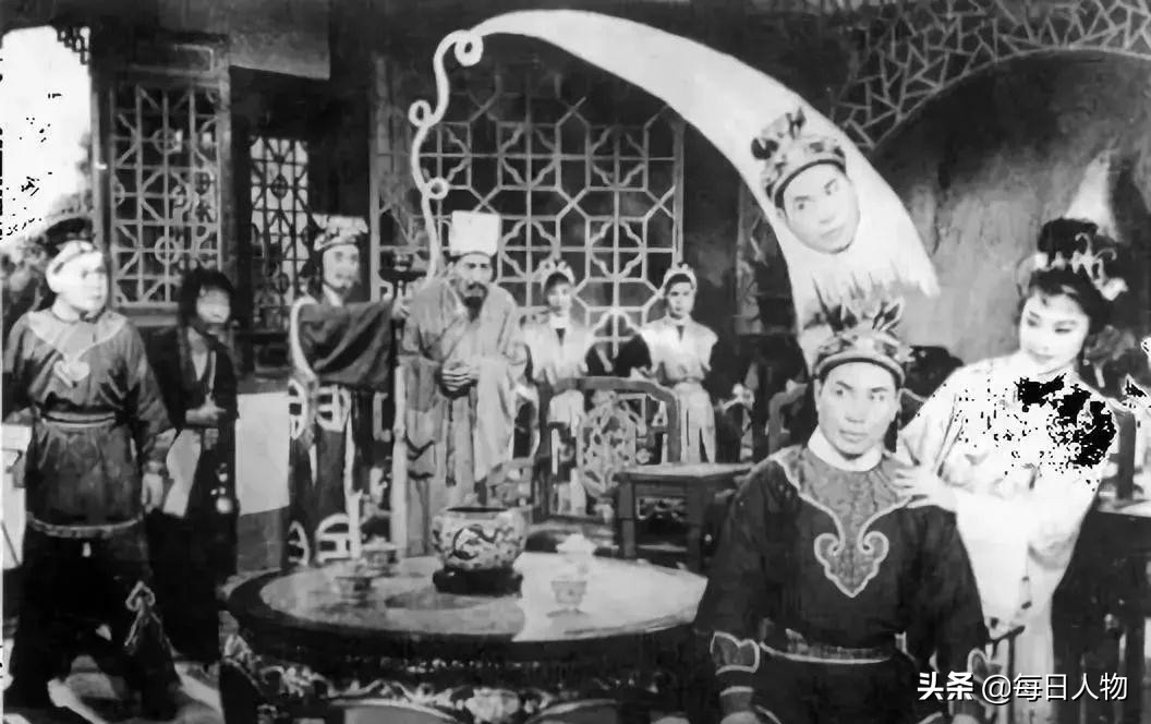 中国科幻片电影流浪地球,中国流浪地球科幻片超燃剪辑