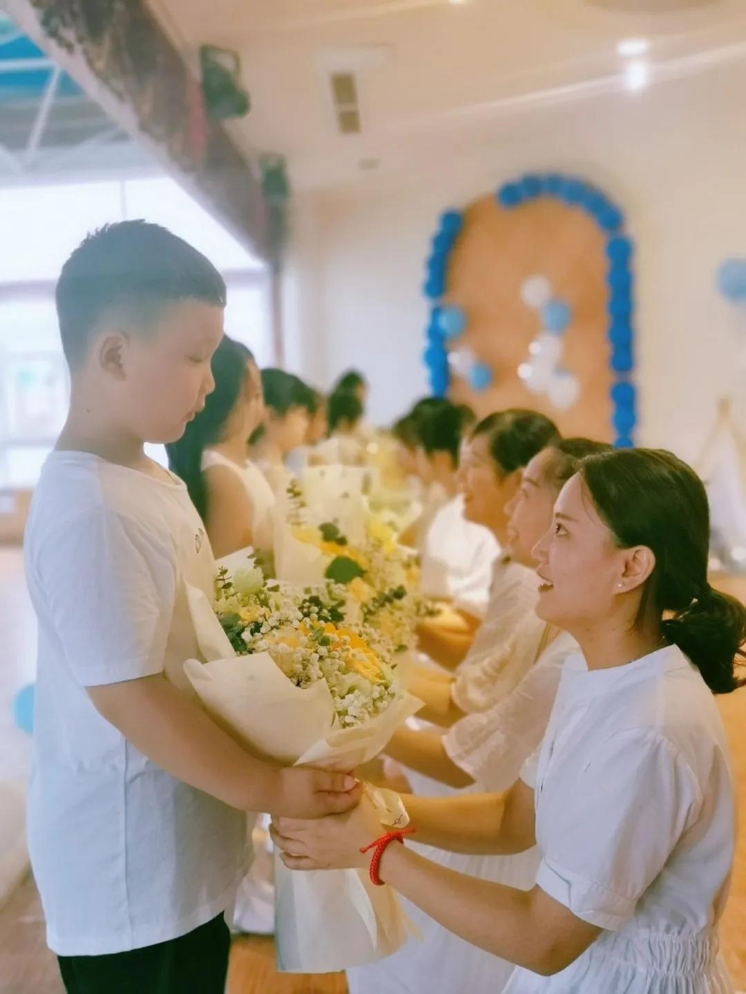 园区速递｜他们毕业了，我们看哭了……