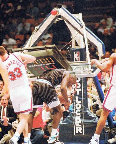 奥尼尔惊人的力量,奥尼尔力量有多恐怖