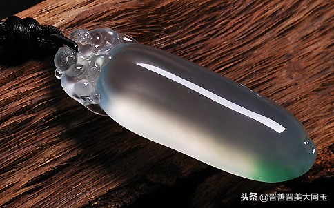 翡翠怎么分辨好坏的小视频,怎样判断翡翠是好的翡翠