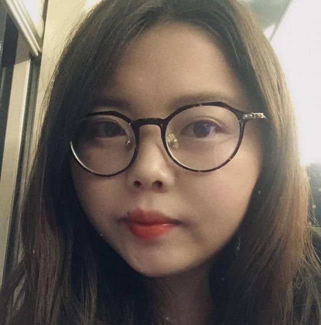 朋友圈卖土特产月入多少,萌妹子朋友圈