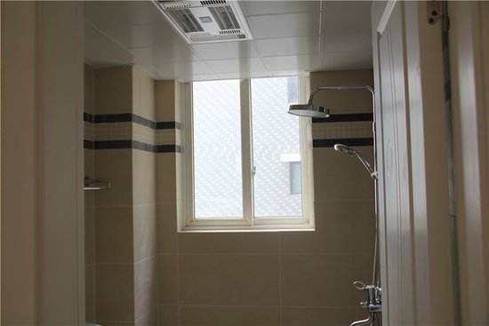 卫生间排气扇怎么正确使用,卫生间玻璃排气扇怎么安装拆卸