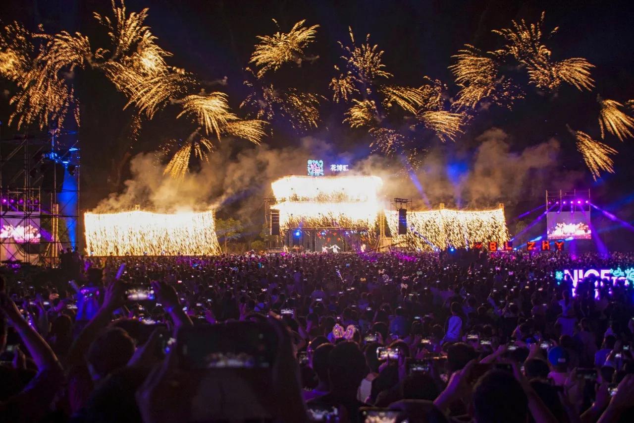 武汉花博汇周末焰火晚会,武汉花博汇烟火秀跨年