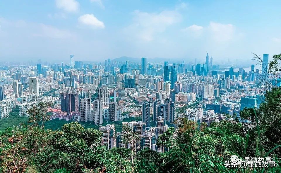 月薪4000小镇青年,月薪3000的小镇青年