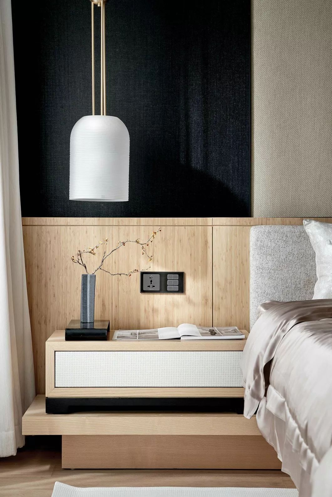 白墙的灰印迹怎么去除,白墙有泥渍怎么去除