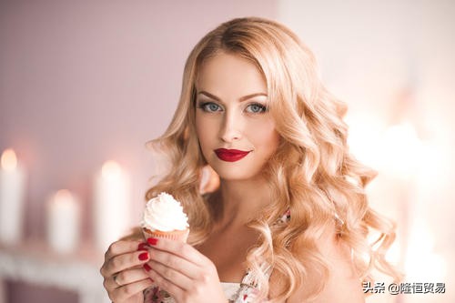 软冰激凌机器多少钱,软冰激凌机器商用