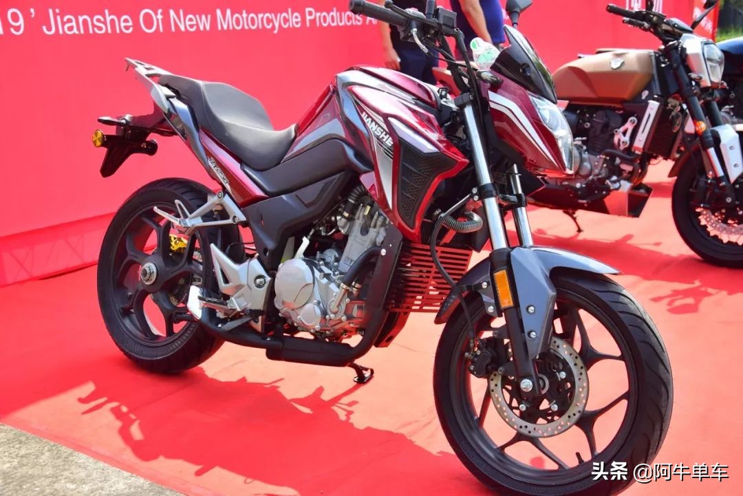 又帅又大马力的摩托车,又帅性能又好的摩托车
