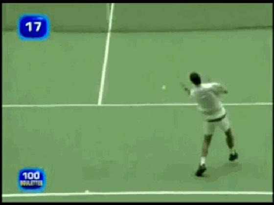 网球可以抛拍击球吗,网球过网击球怎么判定