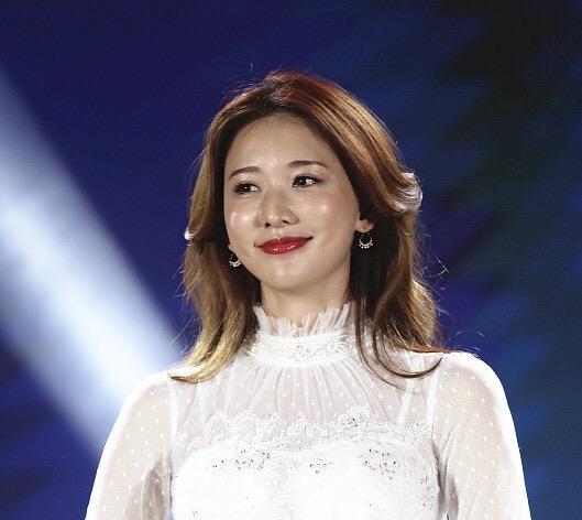 发腮到底有多丑,面部发腮显老10岁一招解决困扰