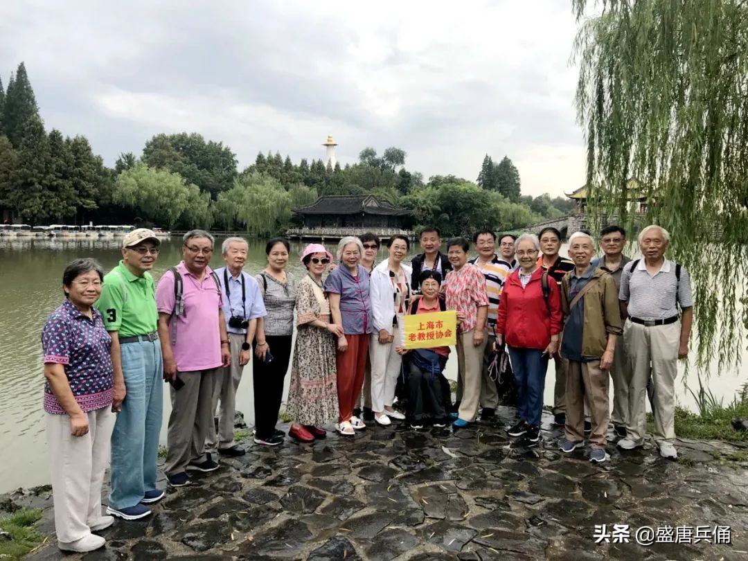 扬州｜垂杨不断接残芜，雁齿红桥俨画图