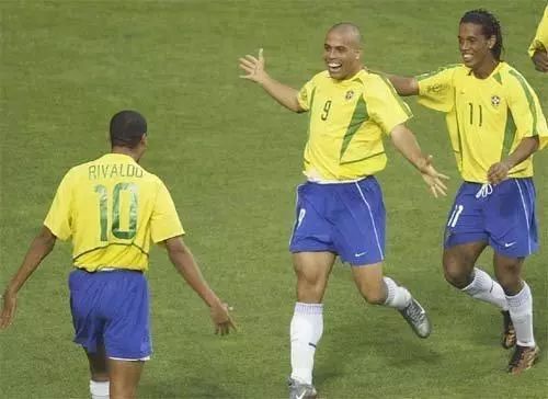 世界足坛最强的三人组合,世界足坛10大三人组合