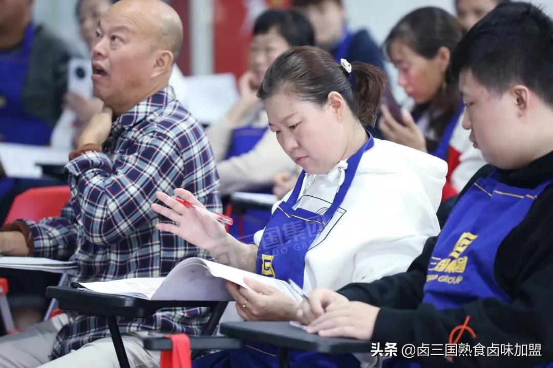 卤三国加盟亲身经历,加盟卤三国失败的真实案例视频