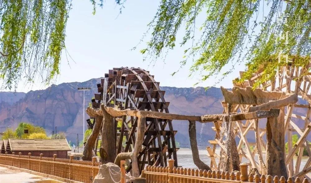 住最静的酒店，看最美的景！只因在黄河石林~