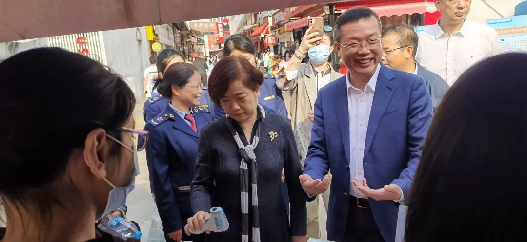 我市开展315消费者权益日宣传活动,315保护消费者权益普法讲座