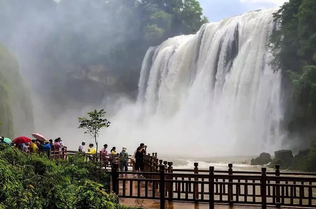 观赏黄果树瀑布领略它的壮观,第二次观赏黄果树瀑布视频